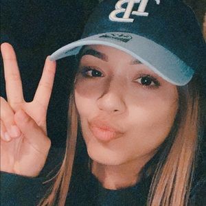 Meet your Posher, Angelica